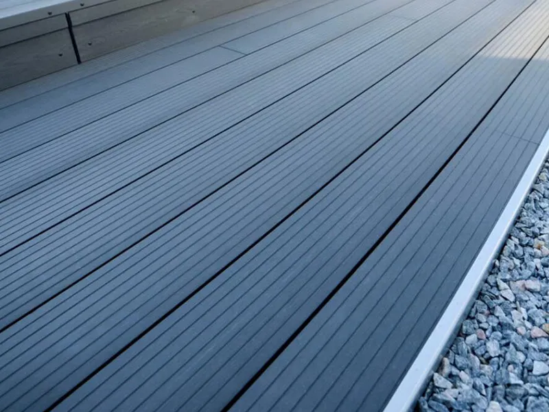 Non-slip composite decking